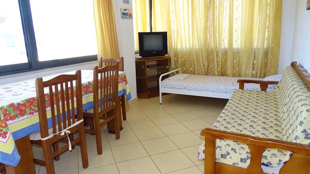 Apartment Petro's Ksamil