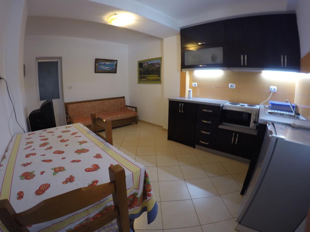 Apartment Petro's Ksamil